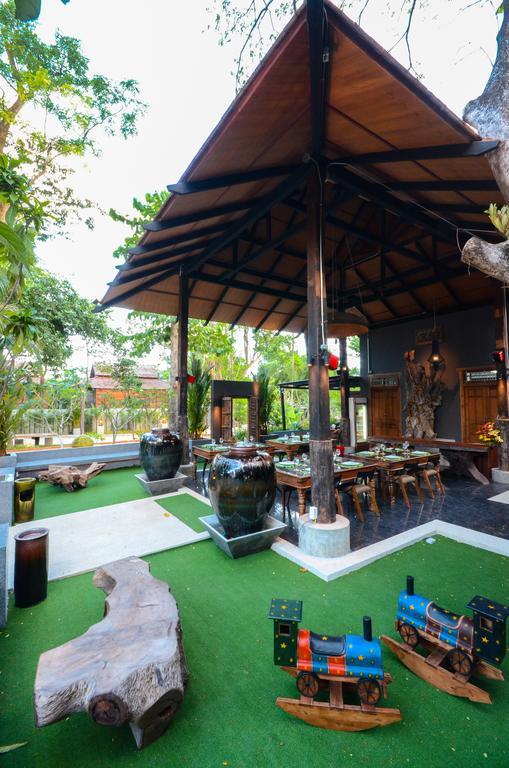 Ananta Thai Pool Villas Resort Phuket Rawai Exteriör bild